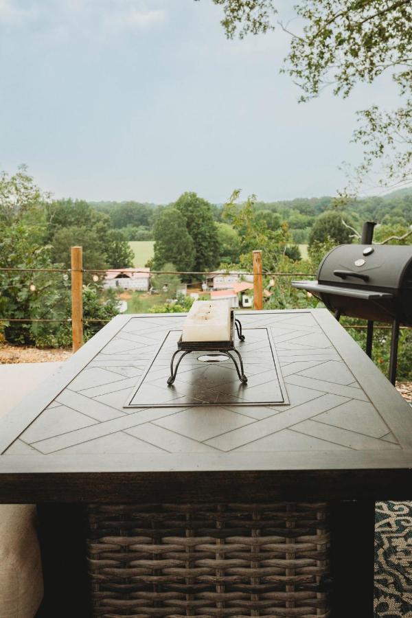 Hotel Waterfront Luxury Glamping Dome Rogersville Exteriér fotografie