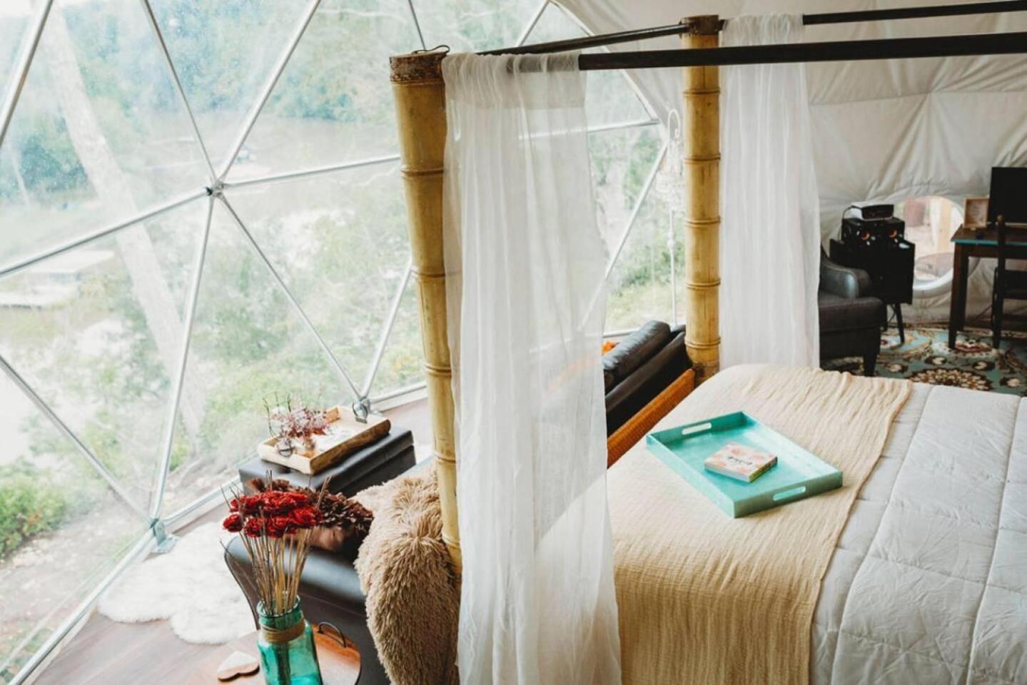 Hotel Waterfront Luxury Glamping Dome Rogersville Exteriér fotografie